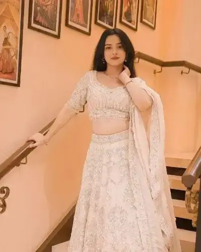 Escort Kapur Bawdi