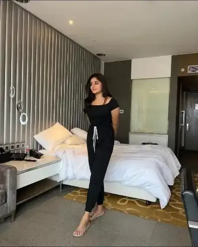 Call Girls Service in Kapur Bawdi